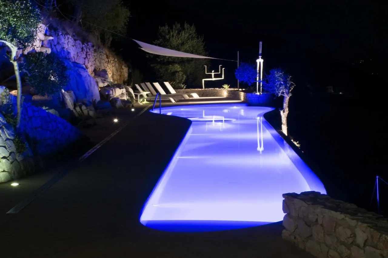 Villa Farfalla & Guesthouse - The World Unique Property With An Openable Roof Lucca