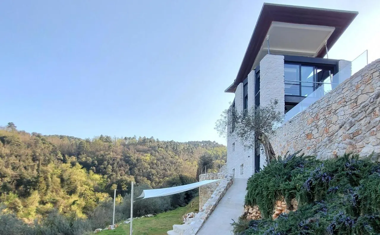 Villa Farfalla & Guesthouse - The World Unique Property With An Openable Roof Lucca