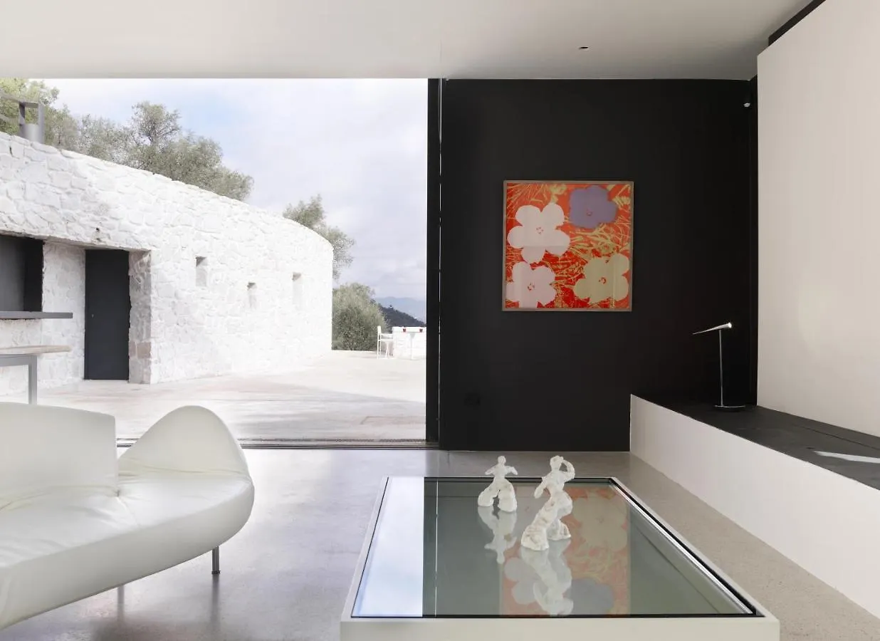 Villa Farfalla & Guesthouse - The World Unique Property With An Openable Roof Lucca Italien